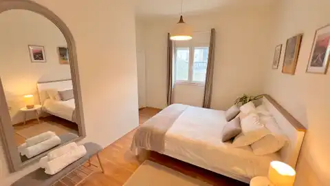 Villa 472 m², Brodarica — en première ligne de mer, 3 appartements