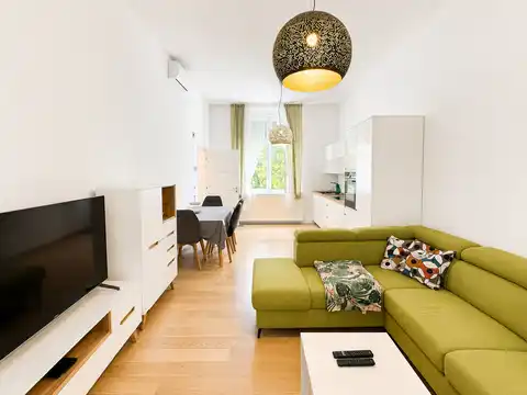 Zagreb, Donji grad – byt 88 m² na prenájom, 3-izbový, 3. poschodie, zrekonštruovaný