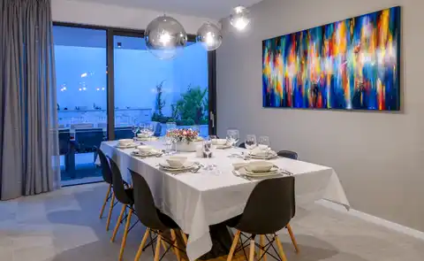 Marina Hills Resort — 3 vile s bazenom, 12 soba i pogled na more