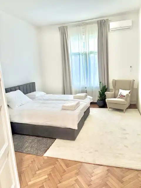 Zagreb, Center - Štirisobno stanovanje za najem