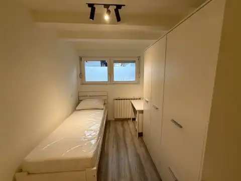 Zagreb, Borongaj - prostrani šesterosoban stan