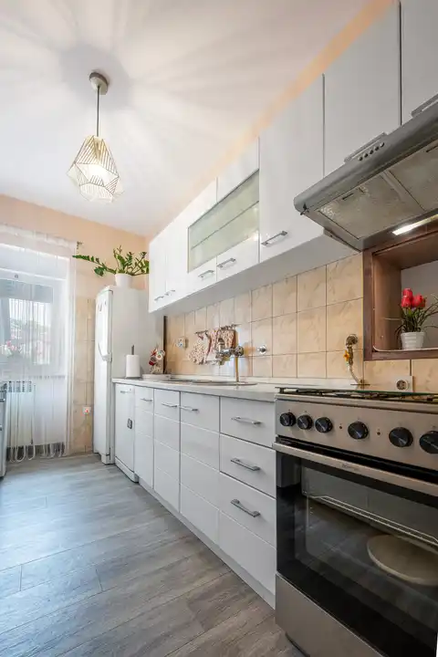 Kuća 340 m², Črnomerec — 2 stambene jedinice i poslovni prostor