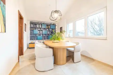 Загреб, Шребрняк – роскошная двухуровневая квартира в превосходном месте