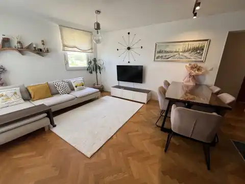 Solin, Sv. Kajo - Appartamento di tre stanze con loggia e vista mare