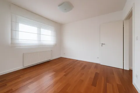 Zagreb, Orehovečki brijeg – Trosoban penthouse 143 m²