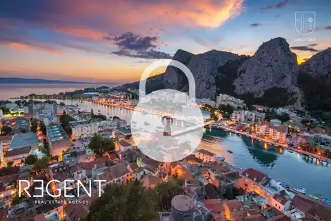 Omiš, Lokva Rogoznica - Dům k pronájmu pro dělníky