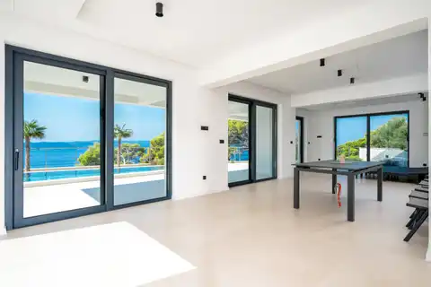 Makarska, Brela - Luksuzna vila s panoramskim pogledom na more 317 m2