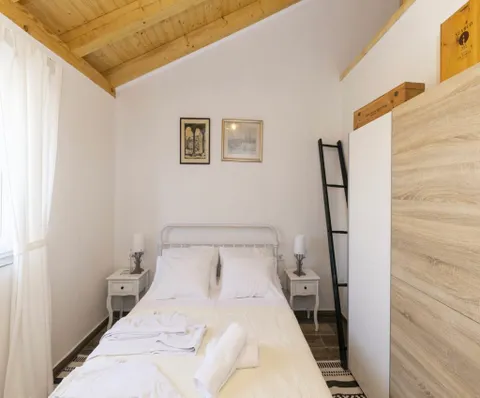 Pašman - Ekskluzivna kamena vila, 30 metara od mora