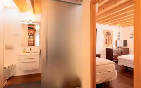 Hvar, Stari Grad – Kamena kuća u staroj jezgri grada
