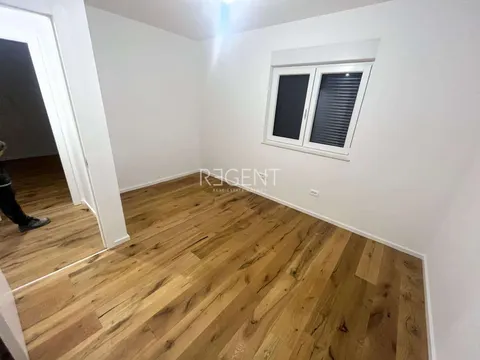 Zadar, Sukošan - Luksusowy czteropokojowy apartament z basenem 160 m2 nowy budynek
