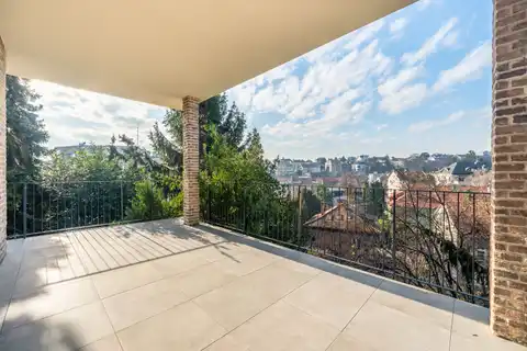 Zagreb, Srebrnjak - moderan trosoban stan s terasom