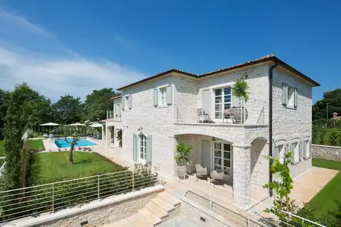 Istria, Poreč - Luxurious authentic villa in a prime location