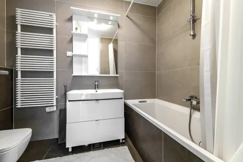 Zagreb, Ban Centar - Luksuzan dvosoban stan 62 m2