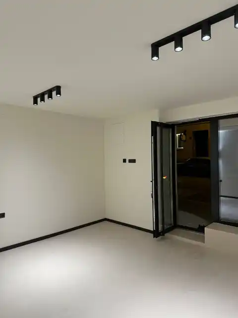 Zagreb, Donji Grad - Renoviran poslovni prostor u širem centru Zagreba