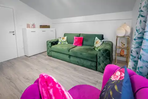 Kuća 340 m², Črnomerec — 2 stambene jedinice i poslovni prostor