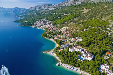 Makarska, Brela - Pozemek s projektem vily 422 m2