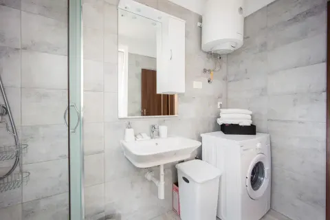 Trogir, centrum - Kamenný dům 174 m2