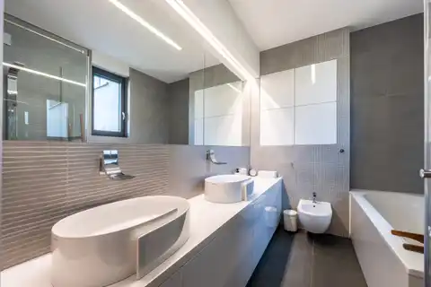 Zagreb, Unterstadt - Luxus-Penthouse mit Panoramadachterrasse