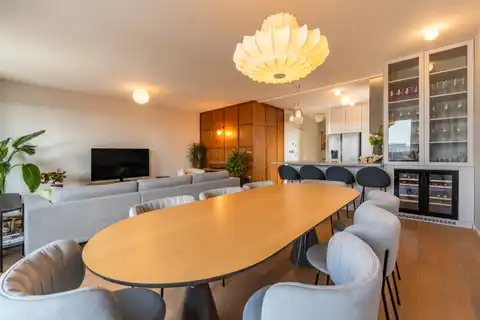 Zagreb, Trešnjevka - Dizajnerski penthouse s velikom garažom