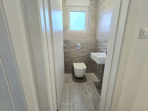 Sveta Nedelja, Kerestinec - Trzypokojowe mieszkanie 100 m2 z ogrodem