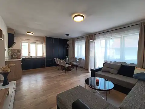 Zagabria, Maksimir - Appartamento con due camere da letto completamente ristrutturato con balcone.