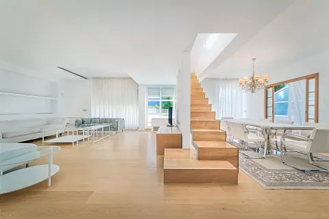 Zagreb, Pantovčak - Luksuzan dvoetažni penthouse 277 m2 najam