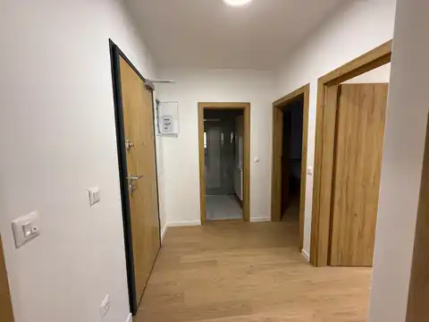 Záhřeb, Gračani – třípokojový byt se zahradou a garáží