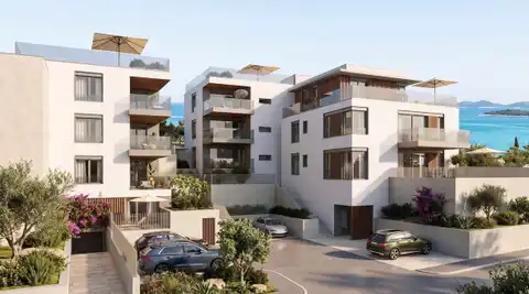 Primošten, Appartement 100m² — 2 chambres, 2 terrasses, jardin, jacuzzi