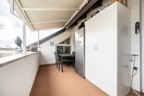 Zagreb, Voltino - Renoviran trosoban stan