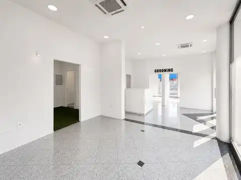 Zagreb, Malešnica – locale commerciale di 110 mq in affitto, 2 posti auto