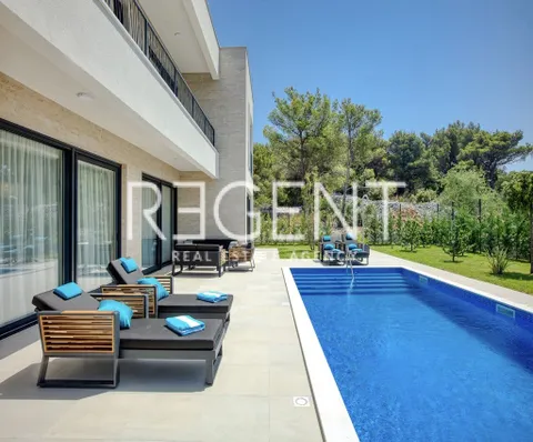 Šibenik, Brodarica – Neue wunderschöne Villa