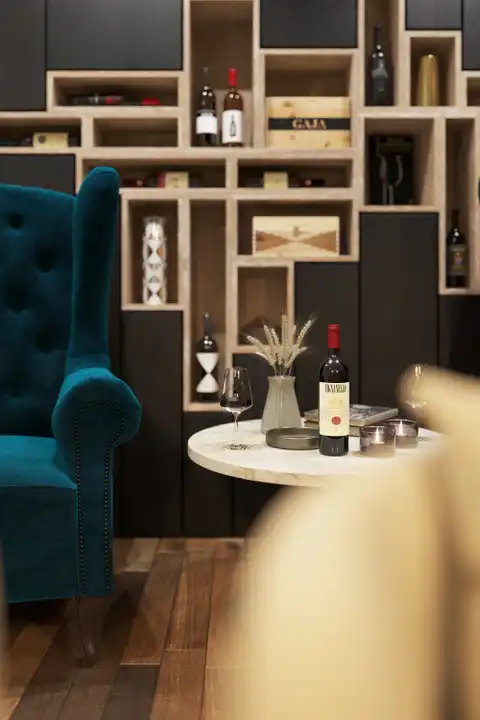 Истра, Каштелир - Вилла 450 м², винный погреб, велнес, гараж