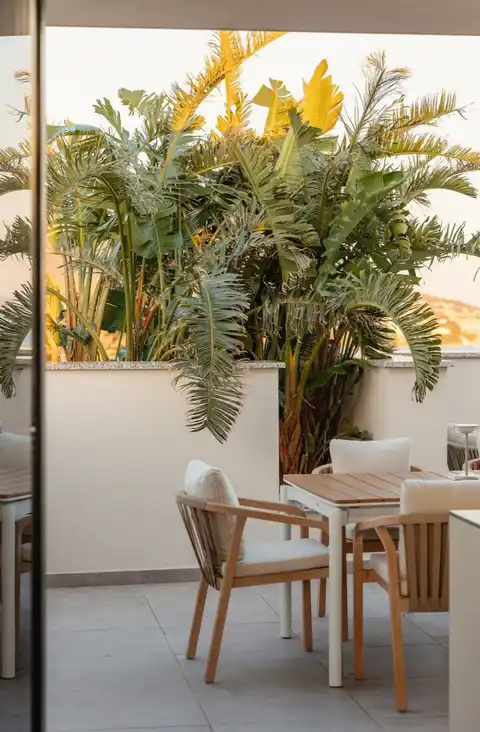 Split, Sirobuja - Trosobni penthouse sa bazenom