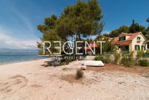 Brač, Mirca - Vila s bazénem u moře 330m2