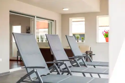 Podstrana - Three-room apartment with a terrace