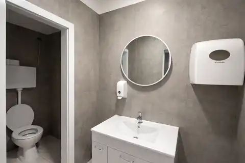 Split, Blatine - Prostorný obchodní prostor