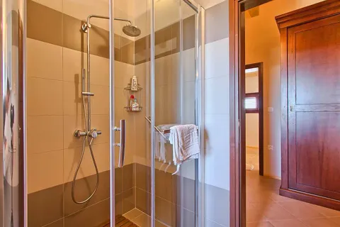 Istria, Svetvinčenat - Bellissima casa con piscina