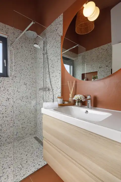 Kuća 103 m², Poreč-Veli Maj — konoba, jacuzzi, namještena