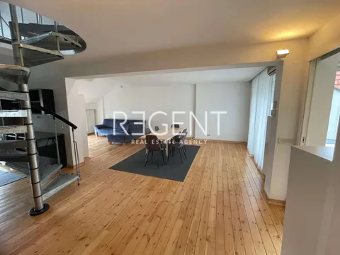 Záhřeb, Kvaternikovo náměstí - Dvoupatrový byt 150 m2 k pronájmu