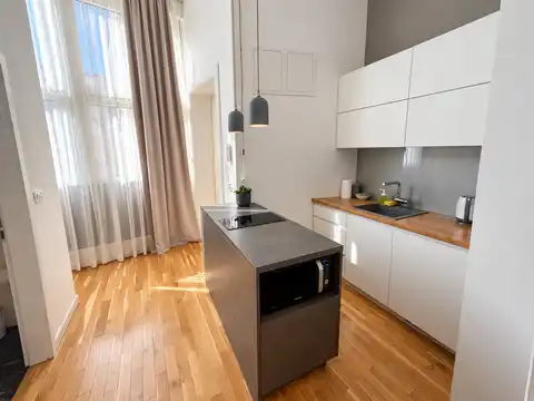 Загреб, Центр - Квартира 78 м2, 2 этаж, 3-комнатная, инвестиция