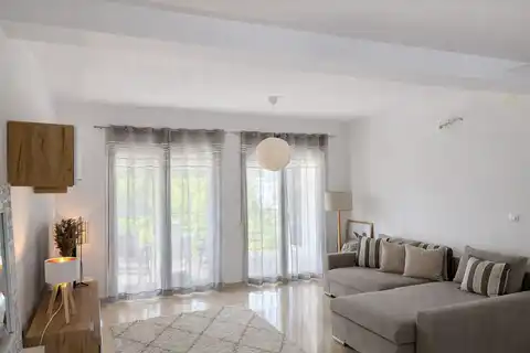 Zadar, Petrčane - Dvosoban stan s vrtom i terasom