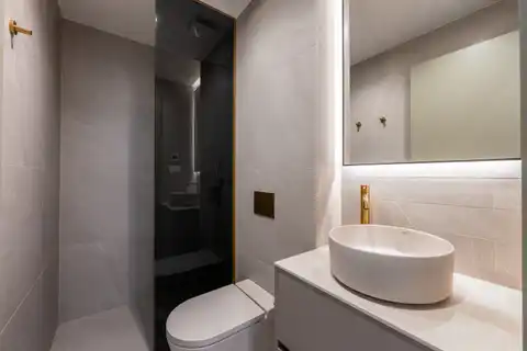 Stan 33 m² za najam — prvi najam, Centar