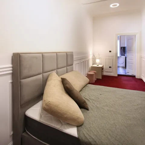 Zagreb, Donji grad, Marulićev trg – luksuzan ured od 280 m² za najam