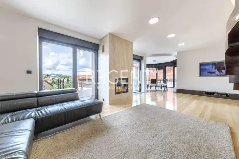 Záhreb, Lašćina - Krásna vila 310 m2, prenájom