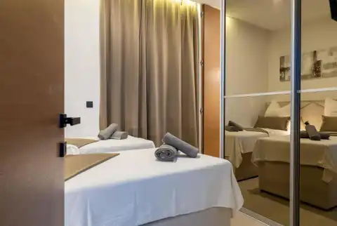 Trogir, Čiovo – Penthouse, 227 m² s 360° terasom i wellnessom