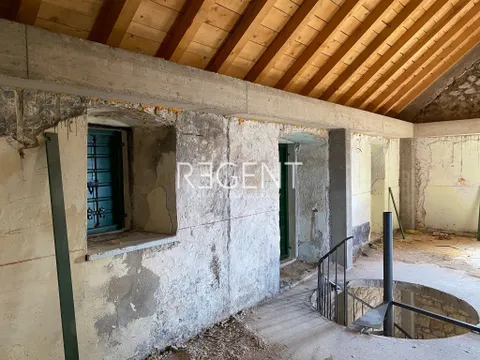 Split, Podstrana - Kamienny dom z widokiem na morze