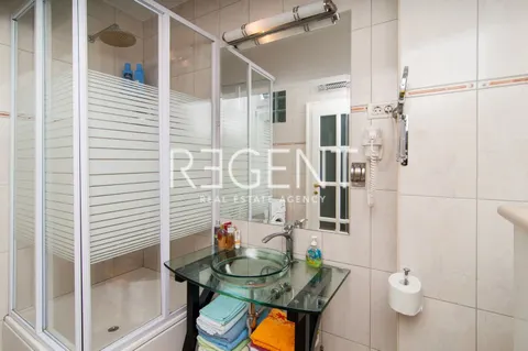 Brač, Mirca - kamenná vila s výhledem na moře, 300m2