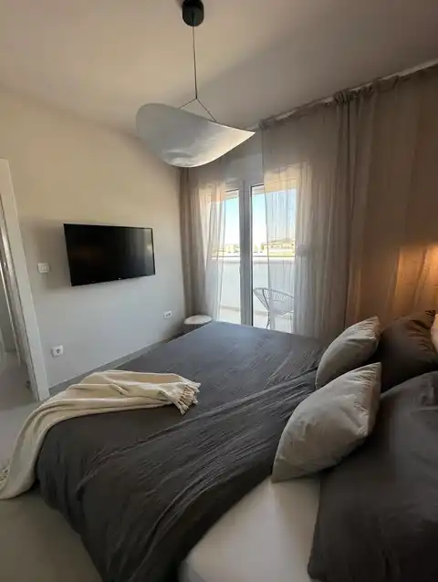 Kaštel Stari - Štirisobno stanovanje z ložo in pogledom na morje