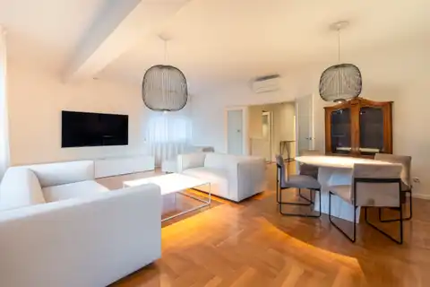 Zagreb, Srebrnjak - moderan i luksuzan trosoban stan za najam