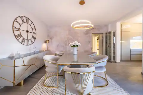 Záhřeb, Jelenovac – Moderní třípokojový byt s velkou terasou a garáží